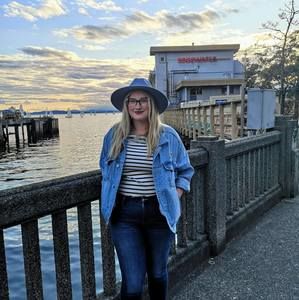 Meet your Posher, Melissa